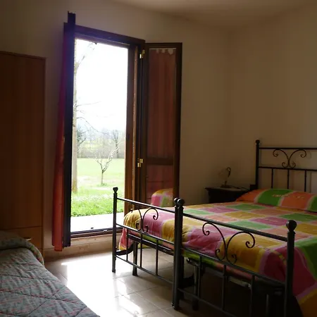 Tadinum Romana 펜션 구아르도타디노